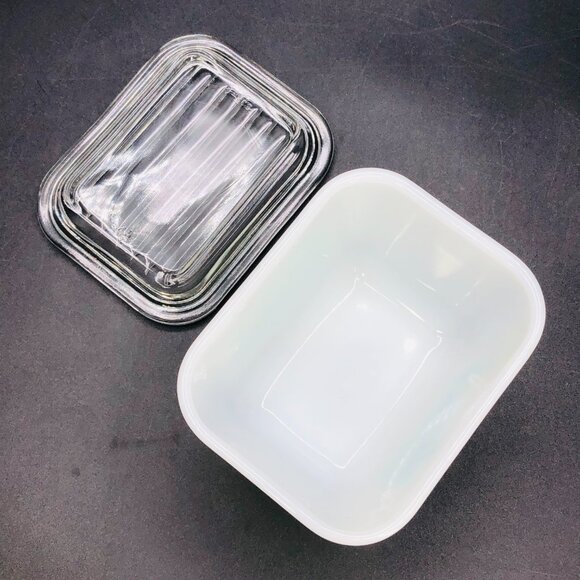 Vintage PYREX Turquoise Amish Butterprint Fridgie 501 with Lid -1.5cup - Picture 5 of 13